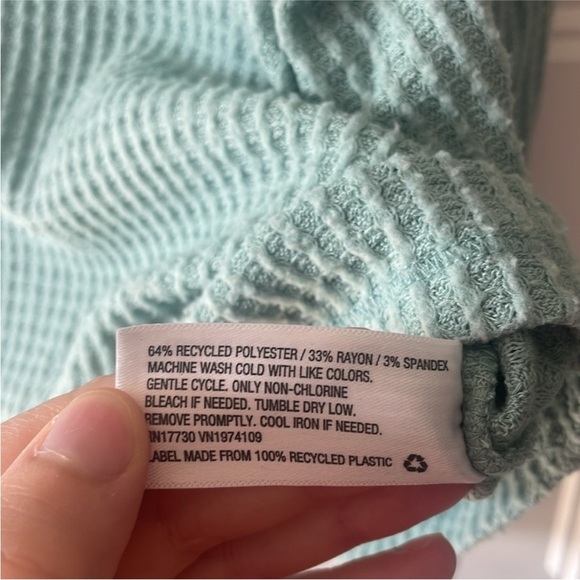 Wild Fable Size Medium Blue Waffle Knit Thermal Top. - Picture 4 of 5